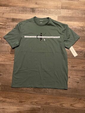 Calvin Klein Men's Olive Green Logo Crewneck Tee